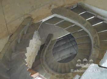 лестницы бетонные на одном косоуре. 
от 4000гр.за 1метр подъема
