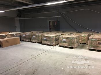 старая плитка демонтирована, завезена новая