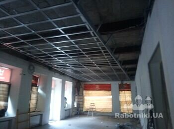 Монтаж потолка