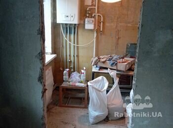 Дверний прохід в бетоні 2100(мм)на 900(мм)