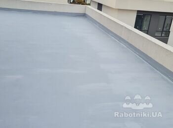Нанесення гідроізоляції з армуванням на всю поверхню покрівлі