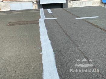 Виконана гідроізоляція з армуванням швів старого руберойду