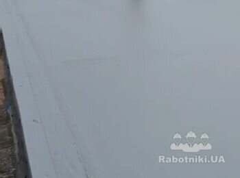 Нанесена гідроізоляція з армування на терасу
