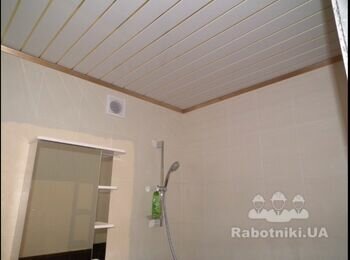 эконом вариант ремонта ванной комнаты потолок