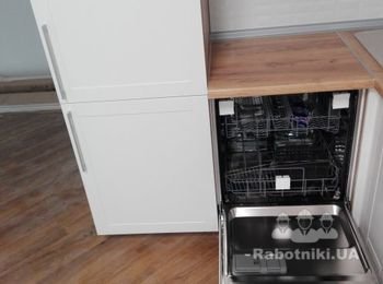 Кухня 
Фасады МДФ Пленочный Белый Матовый
Фрезеровка Рамка с Выборкой
LED подсветка 45°
ДСП Egger Дуб Канзас Коричневый 18мм
Кромка на видимых торцах 2мм, остальная 0.5мм
ДВП Кроношпан Белый
Столешница Egger Дуб Галифакс Натуральный
Подьемники BLUM Aventos HF
Направляющие BLUM Tandem
Петли BLUM со встроенным Blumotion (доводчик)
Сушка Inoxa рамочная
Плинтус Рехау Алюминий,
Цоколь Алюминий
Мусорные ведра Мюллер