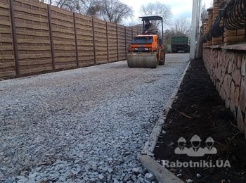 Улаштування щебеневої основи