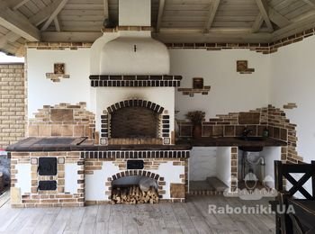 Летняя кухня с плитой и грилем на дровах