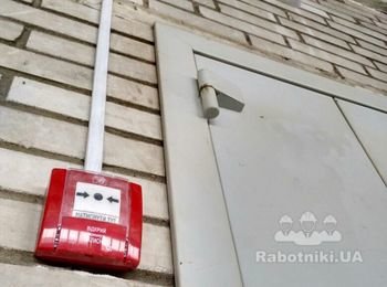 Монтаж пожежної сигналізації в парі х нашими партнерами. Військовий завод виробництва броньованої техніки.