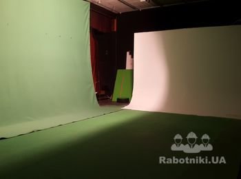 Устройство циклограммы в одном из столичных кино павильонов.
Художественные декорации.