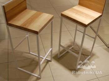 Барные стулья из ясеня и металла