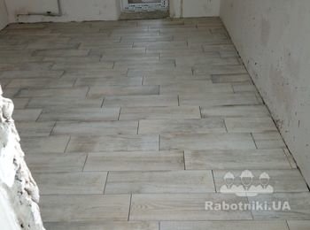 кафель типа паркетной доски