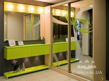 прихожая в таунхаусе