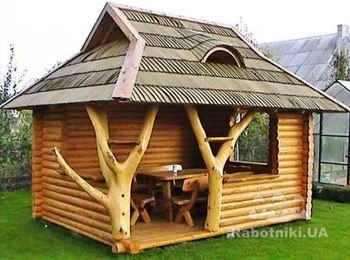 Беседка уютная дачный вариант