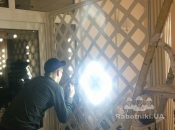 Напарник делает придуманую нами подсветку