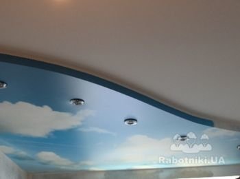Двухуровневый натяжной потолок, фотопечать небо