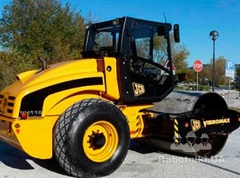 Каток JCB VMT 260-120 (3т) отличается маневренностью, компактностью и высокими эксплуатационными характеристиками. Аренда катка JCB этой модели будет оптимальным решением для осуществления дорожно-строительных работ на любых площадках и с любым типом грунта.
(050)490-87-11 - Аренда