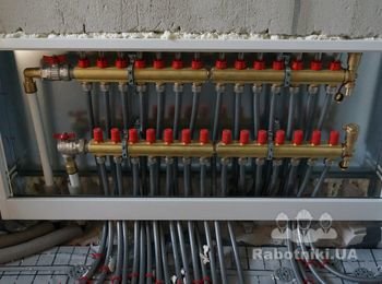 Монтаж распределительного коллектора Danfoss для теплого пола