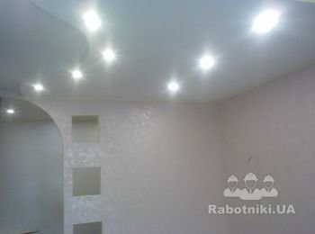 гипсокартонная перегородка , и лед подсветка.