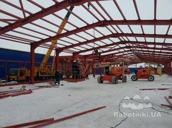 Монтаж металлоконструкций столовой фабрики (городок на 1500 постоянных жителей)