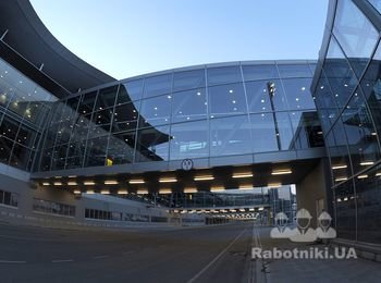 Фасад в завершенном виде фото с перрона на посадочный пассажирский мост