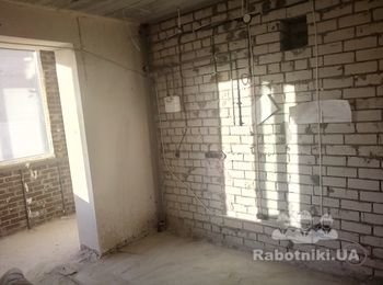 Первый этап монтажа кондиционера. Закладка магистрали. Штробление.
ЖК Капучино