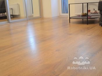 Пол в готовом интерьере.