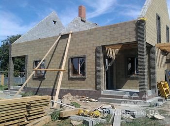 Дом из блоков "НОВОБЛОК"