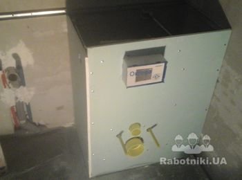Обшить скрытый бак унитаз нужно правильно! 
Что б заказчик не провалил гипс с плиткой, сидя на нем