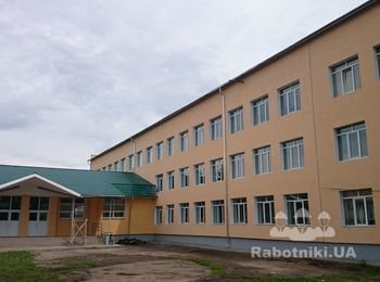 Школа, смт. Варва