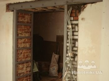 ми професіонали виконали більше 600 пройомів(дверних та віконих) із усиленням металом