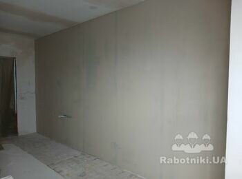 Шпаклювання стартовою шпаклівкою