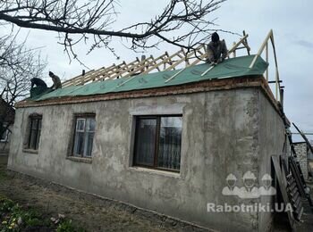 Монтаж мембрани (гідробар'єру) , обрешітки та паробар'єру