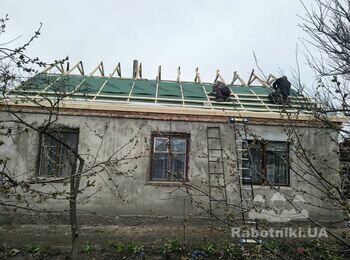 Монтаж мембрани (гідробар'єру) , обрешітки та паробар'єру