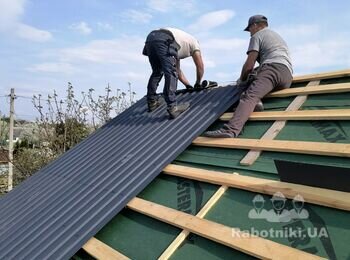 Встановлення профнастилу