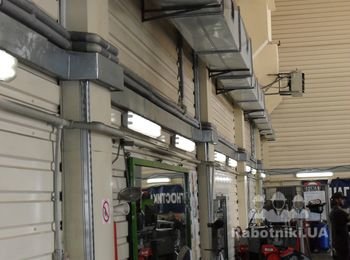 Цех шиномонтажа "АвтоКомСервис" Чернигов.