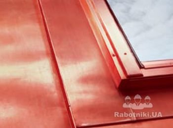 установка мансардного окна в фальцевую кровлю.