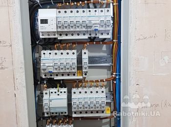 Сборка силового щита в квартире.
Более подробно смотрите на моём канале в Ютуб: https://www.youtube.com/channel/UCH2I45k7tZriJoQ-lNHNToA?view_as=subscriber