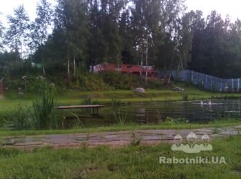 Построена половина первого этажа