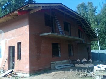 Коробка с кровлей