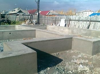 Монолитные работы Любой сложности
Квалифицированные и опытные специалисты выполнят монолитные работы Любой сложности. Выполним бетонные работы по возведению, коттеджей, домов, дачных участков, общежитий, офисов, магазинов, ресторанов, гостиниц, кафе, административных и производственных зданий.
Выполним работы по бетонированию:
• Стен
• Перекрытия
• Колонн
• Ригеля
• Бассейнов
• Ленточный фундамент
• Фундаментные плиты
Индивидуальный подход к каждому клиенту, наличный, безналичный расчет, высокое