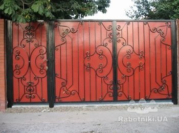 Уличные ворота из профнастила
Уличные ворота из профнастила со столбами, цвет любой, высота 2.0м, ширина 4м 1м калитка.
Металлические гаражные ворота, изготовлены из уголка 50х50 мм и листового железа.
Ворота, Автоматика, Рольставни по доступным ценам в короткие сроки от ведущих производителей
Многолетний опыт и квалифицированные сотрудники помогут вам подобрать лучший вариант и комплектацию ворот.