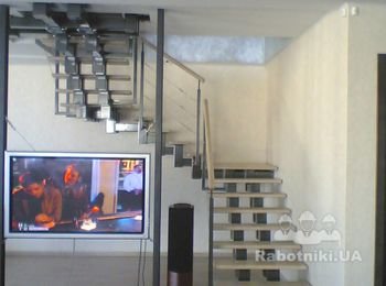 Лестница ясень, обшивка металлокаркаса.