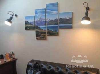 Модульна картина, виконана маслом на полотні, моя робота, зараз знаходиться у м.Рівне, сфотографувала як вже висить в інтер'єрі замовниці)