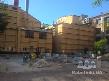 Покраска фасада латексной краской. Завод Рошен 700м2
