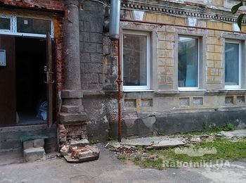 ДО РЕМОНТА Вход в помещение