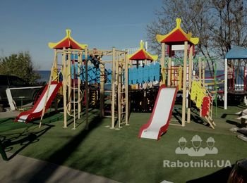 Монтаж детских площадок