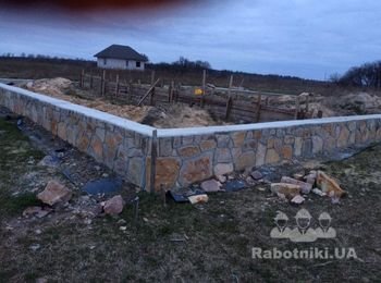 ПРОФЕСІЙНО КЛАДЕМО КАМІНЬ  БУТ! !!!! НА БУДЬ ЯКІЙ СМАК(одно стороння розшивка двух стороння трьох стороння  на  суху під старовину  двійна розшивка