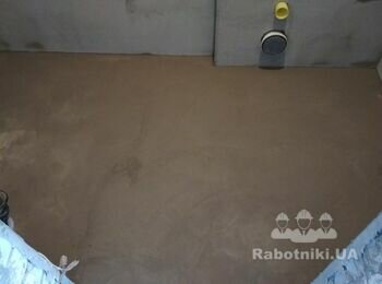 Заливка стяжки в сан. узле цементно-песчаным расствором с добавлением фибры и пластификатора