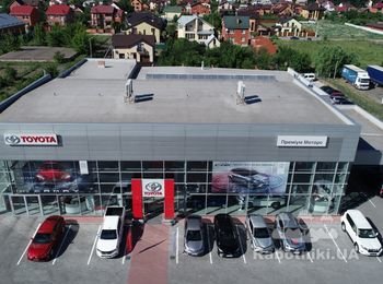 Отопление:
- выставочный зал - теплый пол 30кВт совмесно с воздушным отоплением 30кВт;
- офисное помещение - радиаторное отопление мощностью 60кВт;
- помещение СТО - радиаторное отопление мощностью 60кВт;
- помещение мойки - воздушное отопление мощностью 60кВт.

(068) 982-92-43 (монтаж)