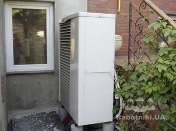 Виды работ:

Отопление:
- помещений - радиаторное 45кВт, теплый пол 25кВт;
- отопительный пункт - мощностью 252кВт.
- тепогенераторы - воздушный тепловой насос, газовые котлы 92кВт, солнечные колектора 15кВт, електрический котел 24кВт, твердотопливный котел 50кВт, пелетный котел 50кВт.

Водопровод, канализация:
- система химводоочистки;
- гарячее водоснабжение - станция приготовления горячей воды.

(068) 982-92-43 (монтаж)